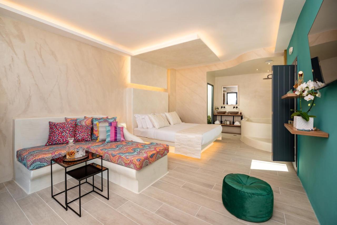 Saint Sin Suites - Adults Only Imerovígli Kültér fotó